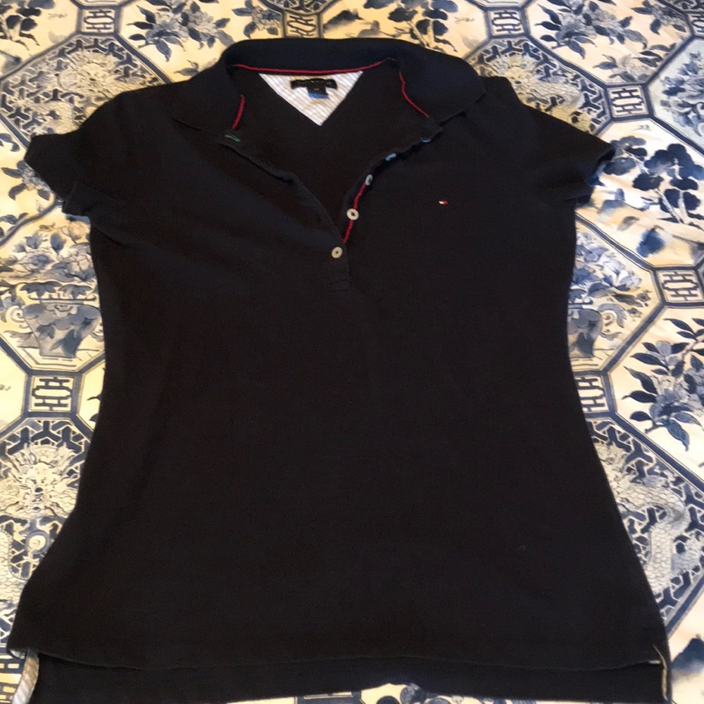 EUC Tommy Hilfiger Top! 🚭